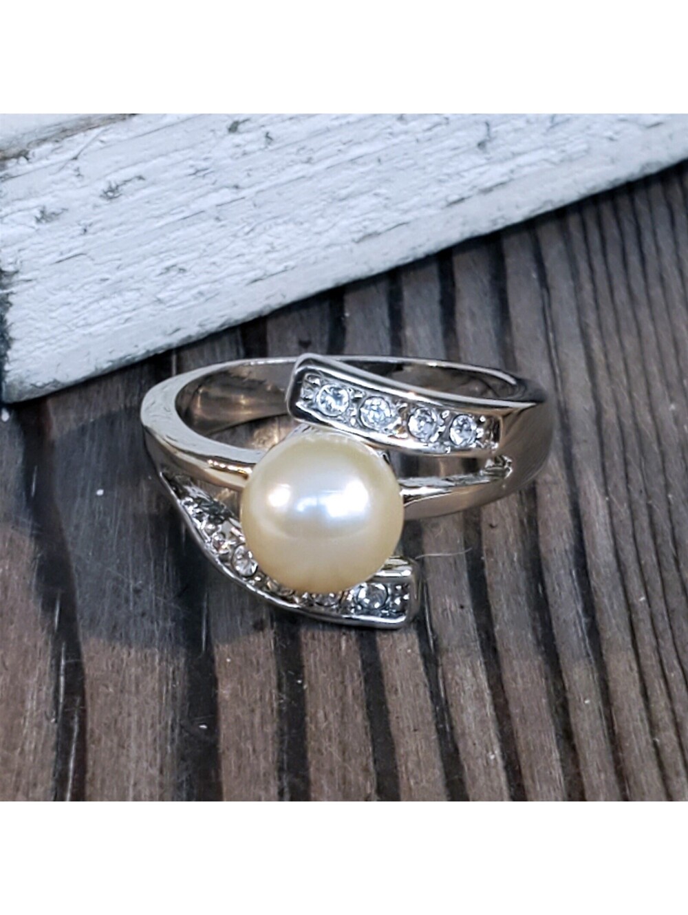Silver Platinum Plated Austrian Crystal and Pink Cultured Pearl Ring Size 8